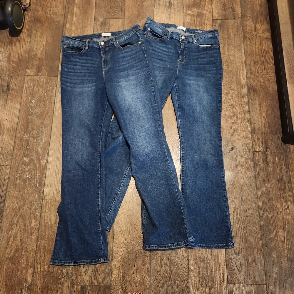 Nicole Miller Soho Higgmh Rise Boot Cut Jeans 2 pairs